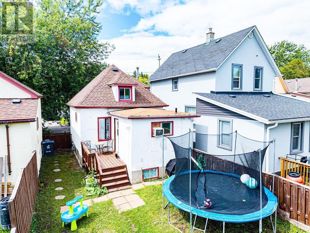 75 Ontario St Property Photo 11