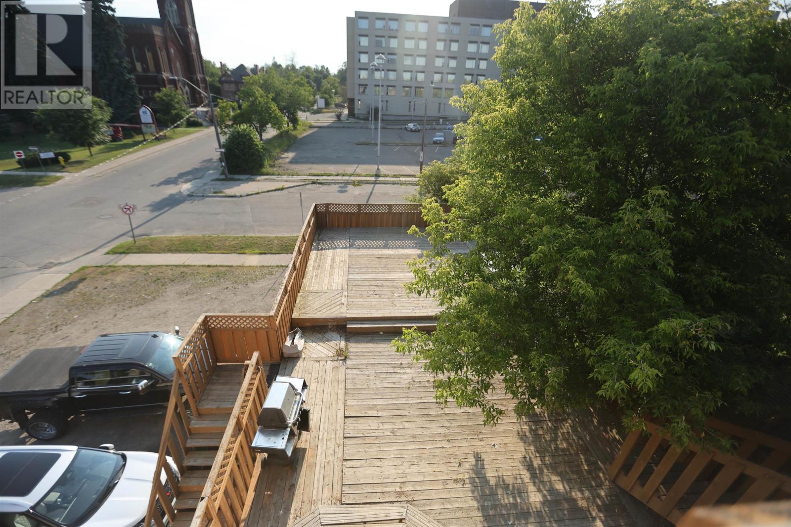 711 Ridgeway Street E Property Photo 6