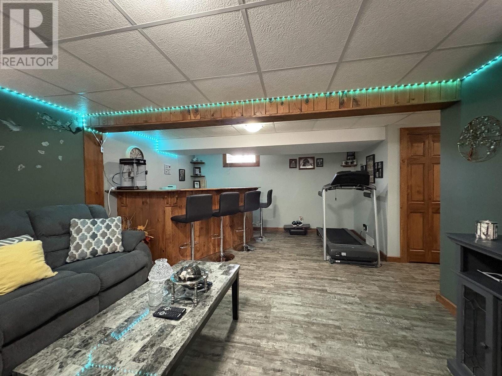 628 Second St E Property Photo 20
