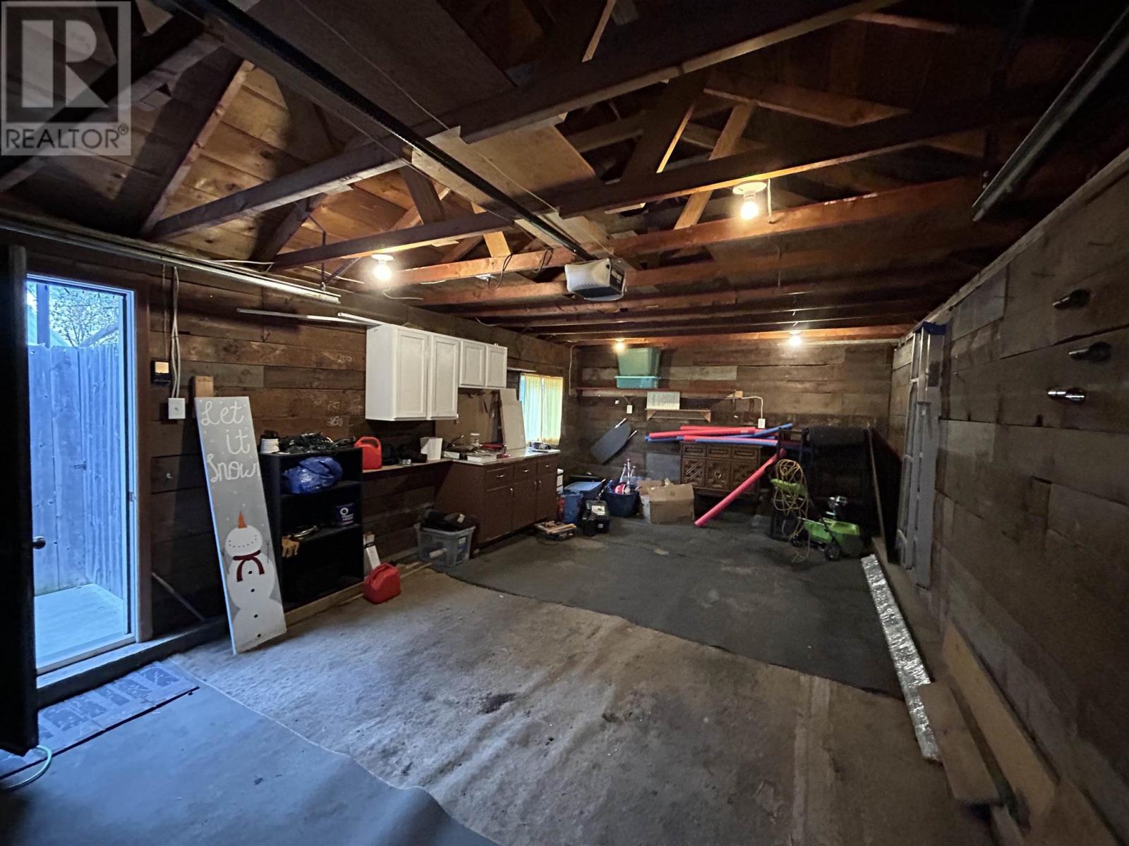 628 Second St E Property Photo 38
