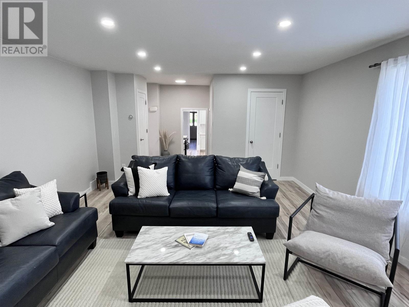 434 Hebert St Property Photo 13