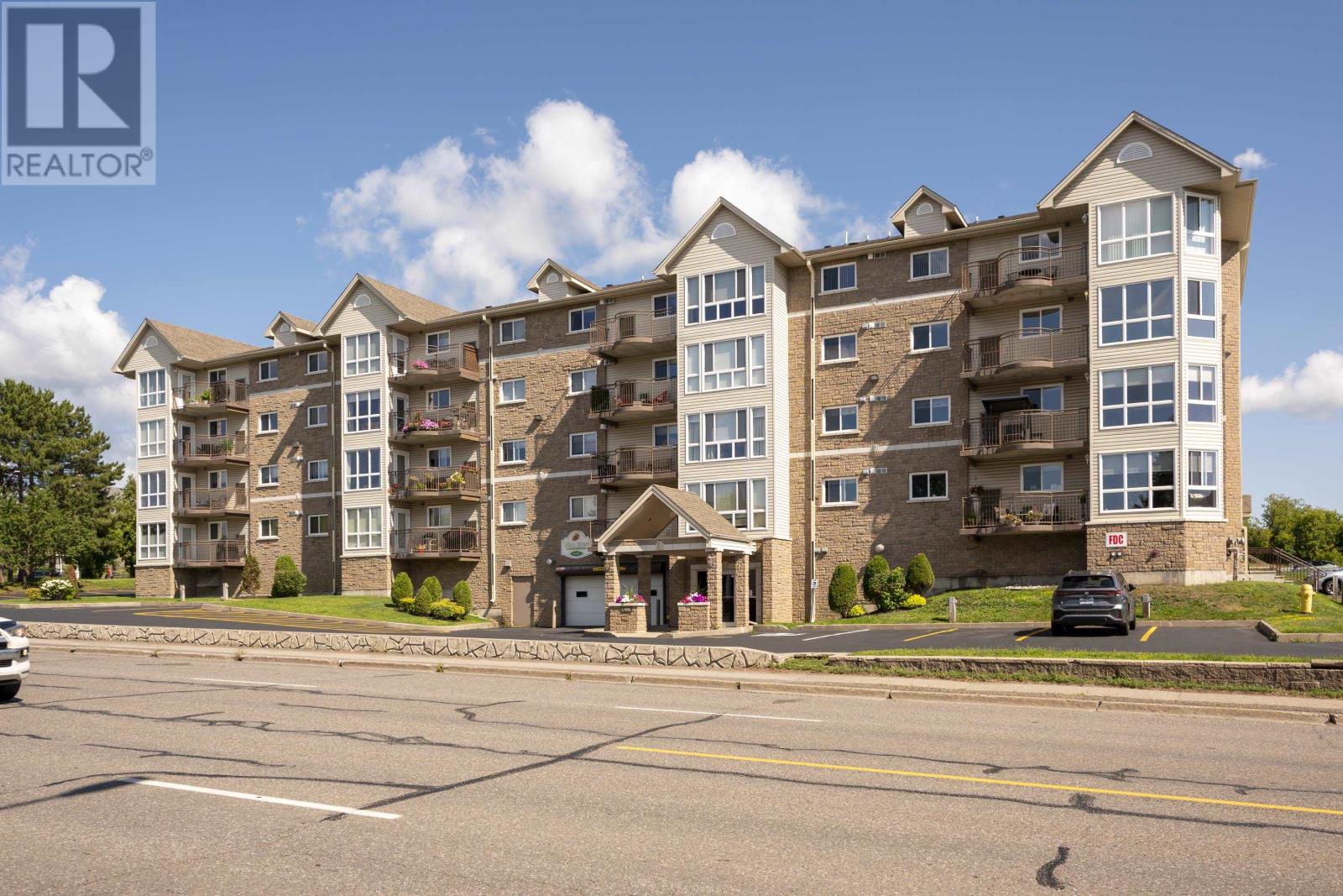 208-620 RED RIVER RD