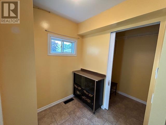 208 Gordon St Property Photo 7