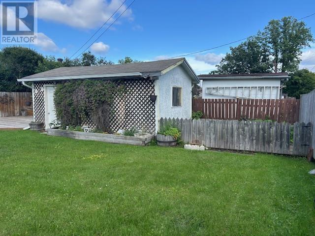 208 Gordon St Property Photo 21