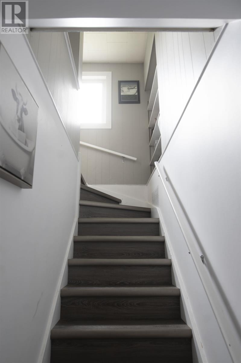 155 Ruttan St Property Photo 21