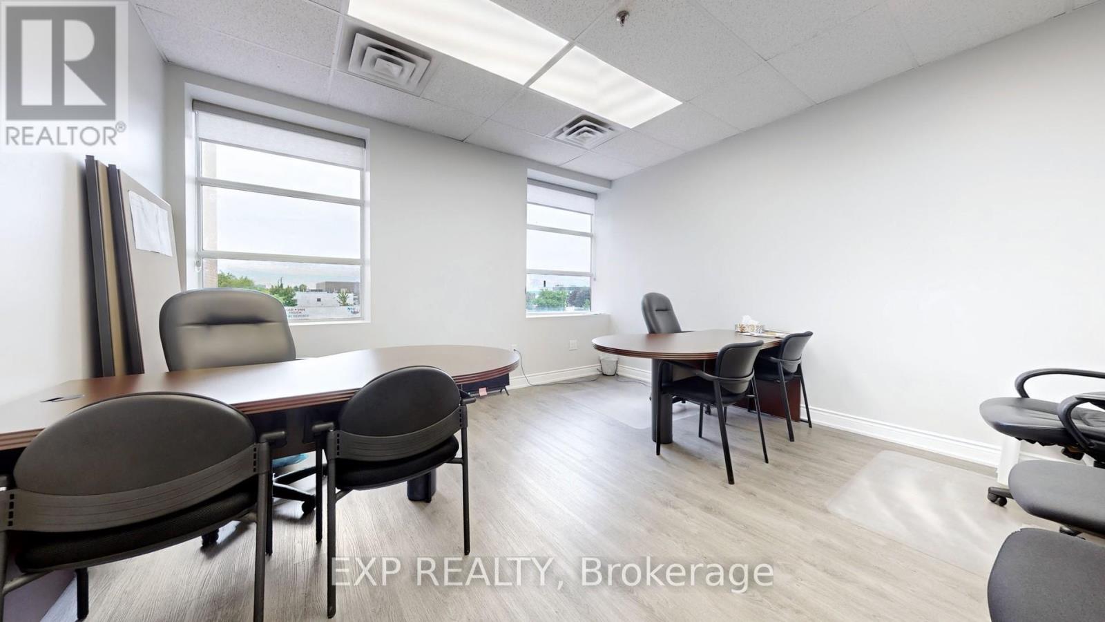 218,219 - 1550 South Gateway Road Property Photo 17