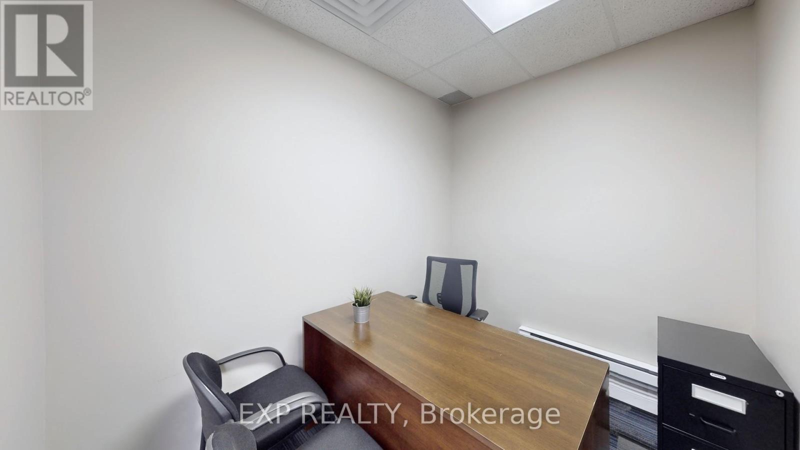 220-222 - 1550 South Gateway Road Property Photo 17