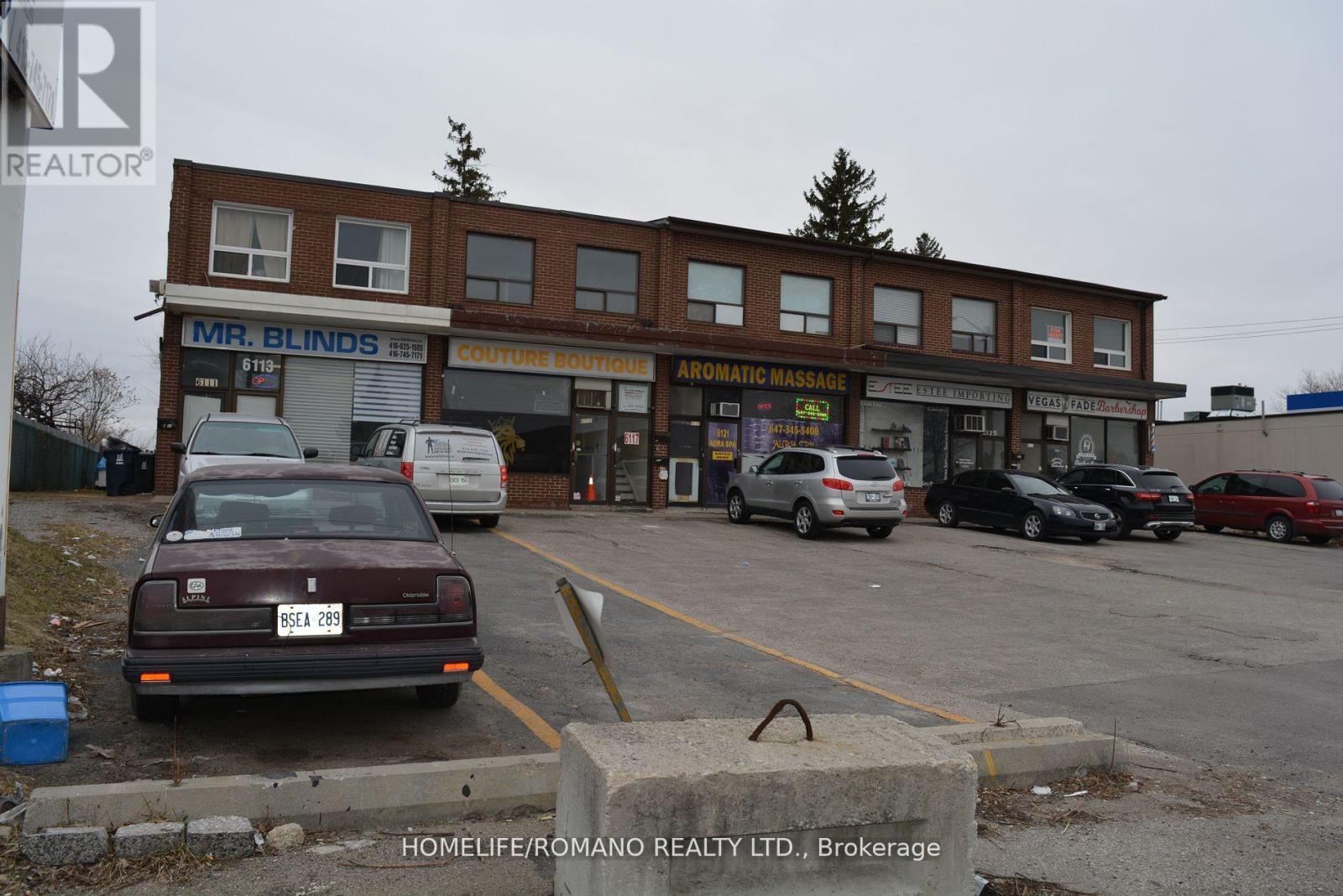 6127 Steeles Avenue W Property Photo 3