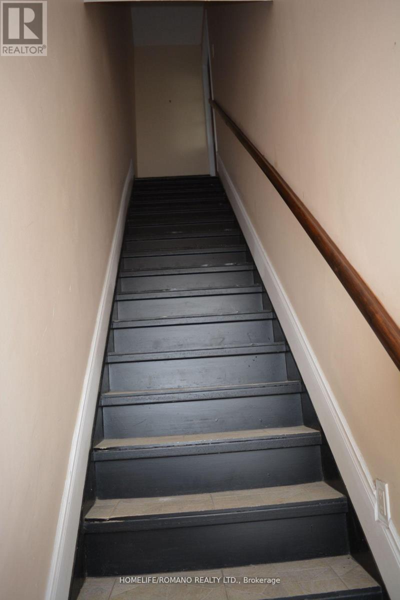 6127 Steeles Avenue W Property Photo 6