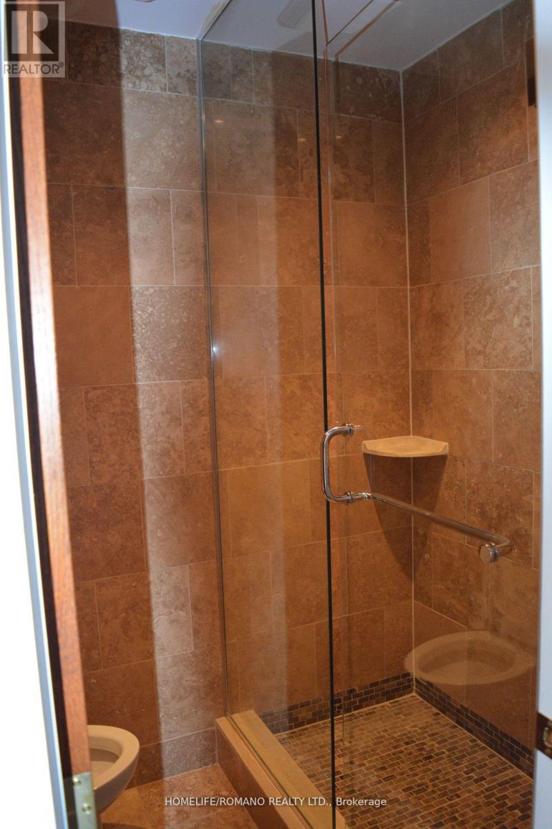 6127 Steeles Avenue W Property Photo 8