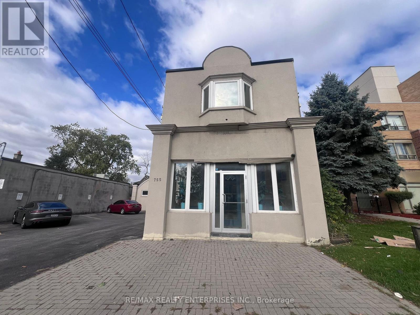 C - 755 LAKESHORE ROAD E Property Photo 1