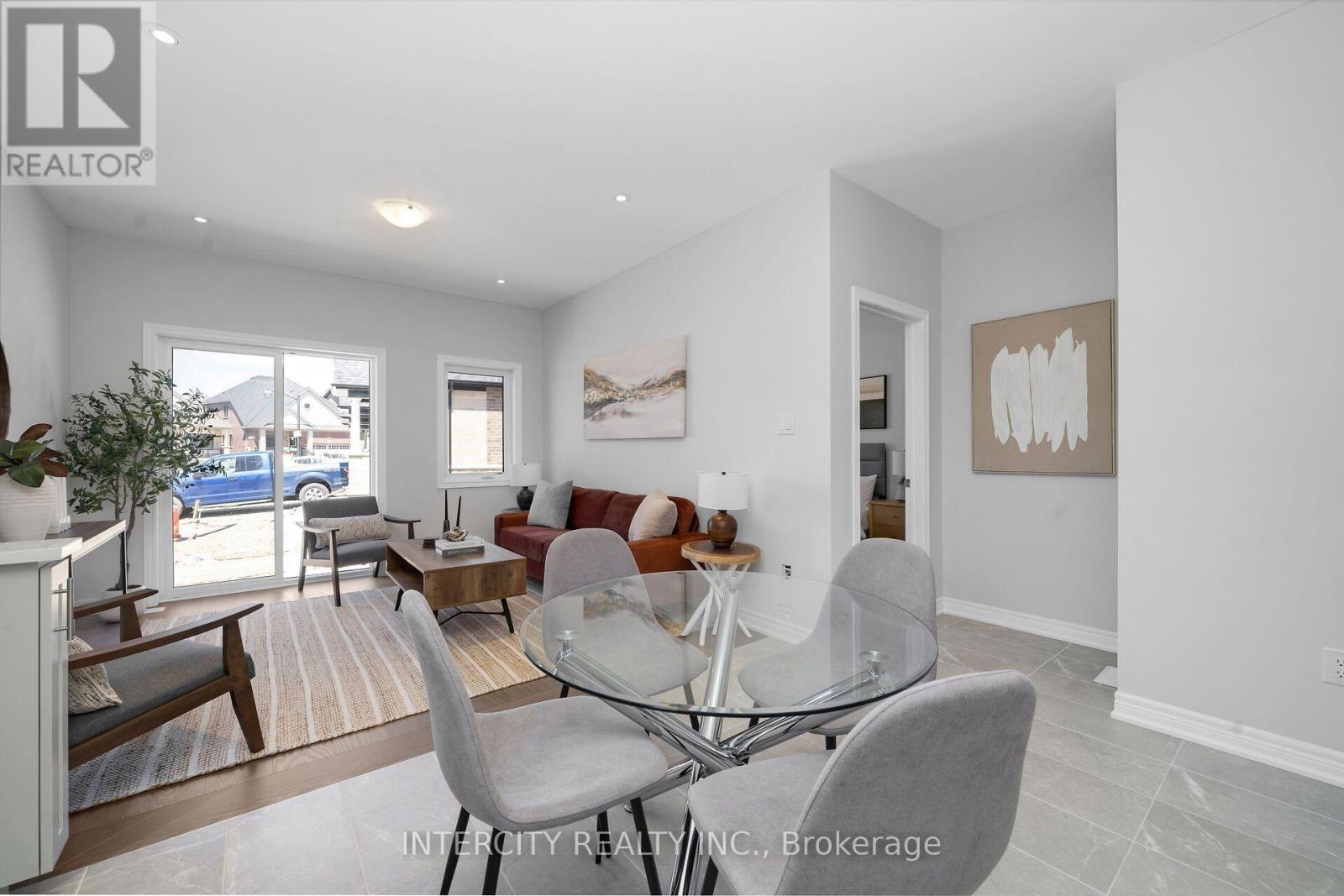 Th 26 - Blk 6 Sunbird Way Property Photo 23