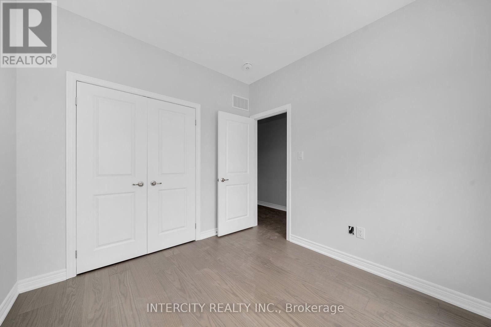 Th 26 - Blk 6 Sunbird Way Property Photo 33