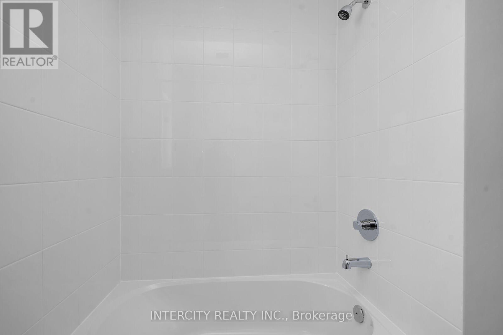 Th 26 - Blk 6 Sunbird Way Property Photo 37