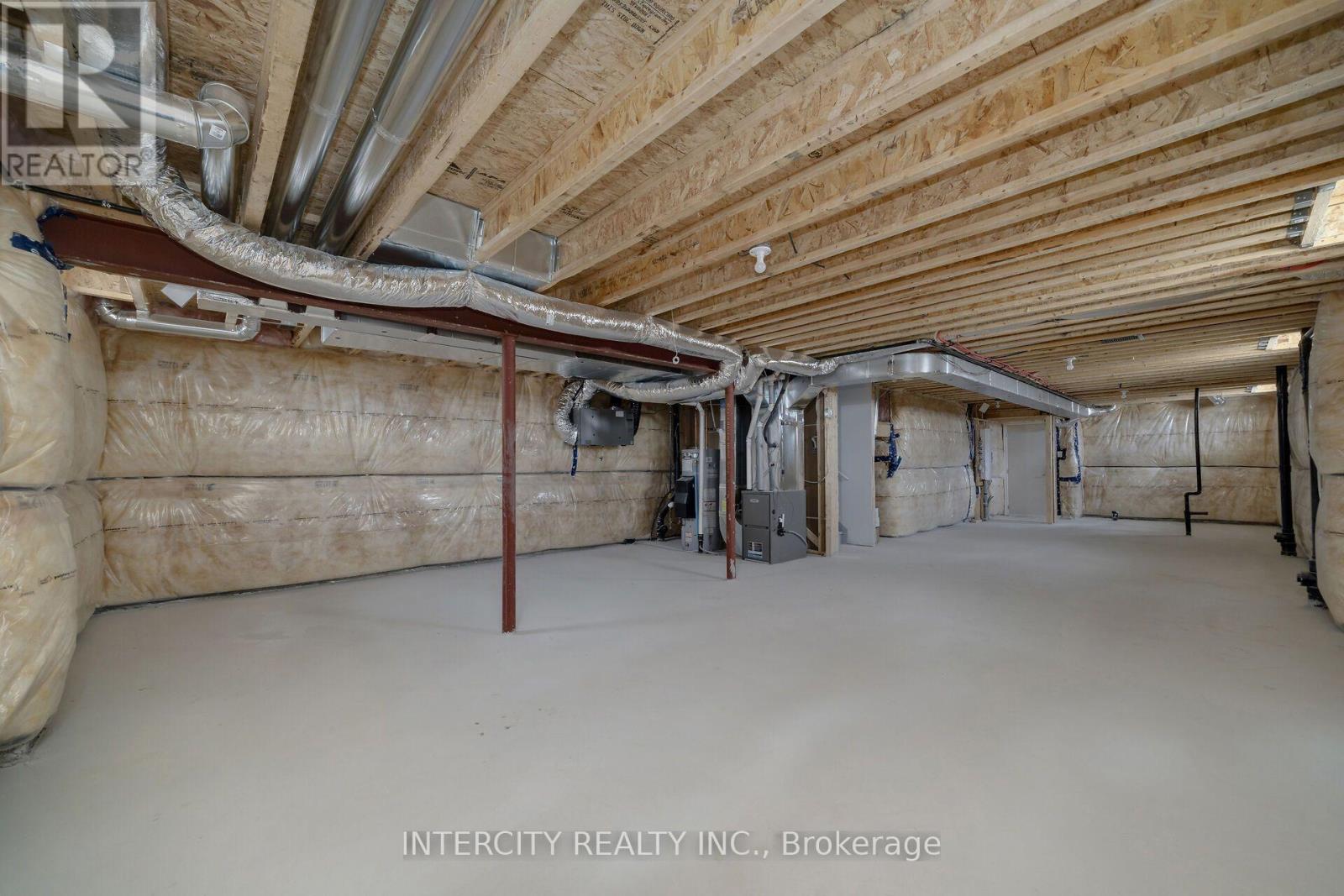 Th 26 - Blk 6 Sunbird Way Property Photo 40