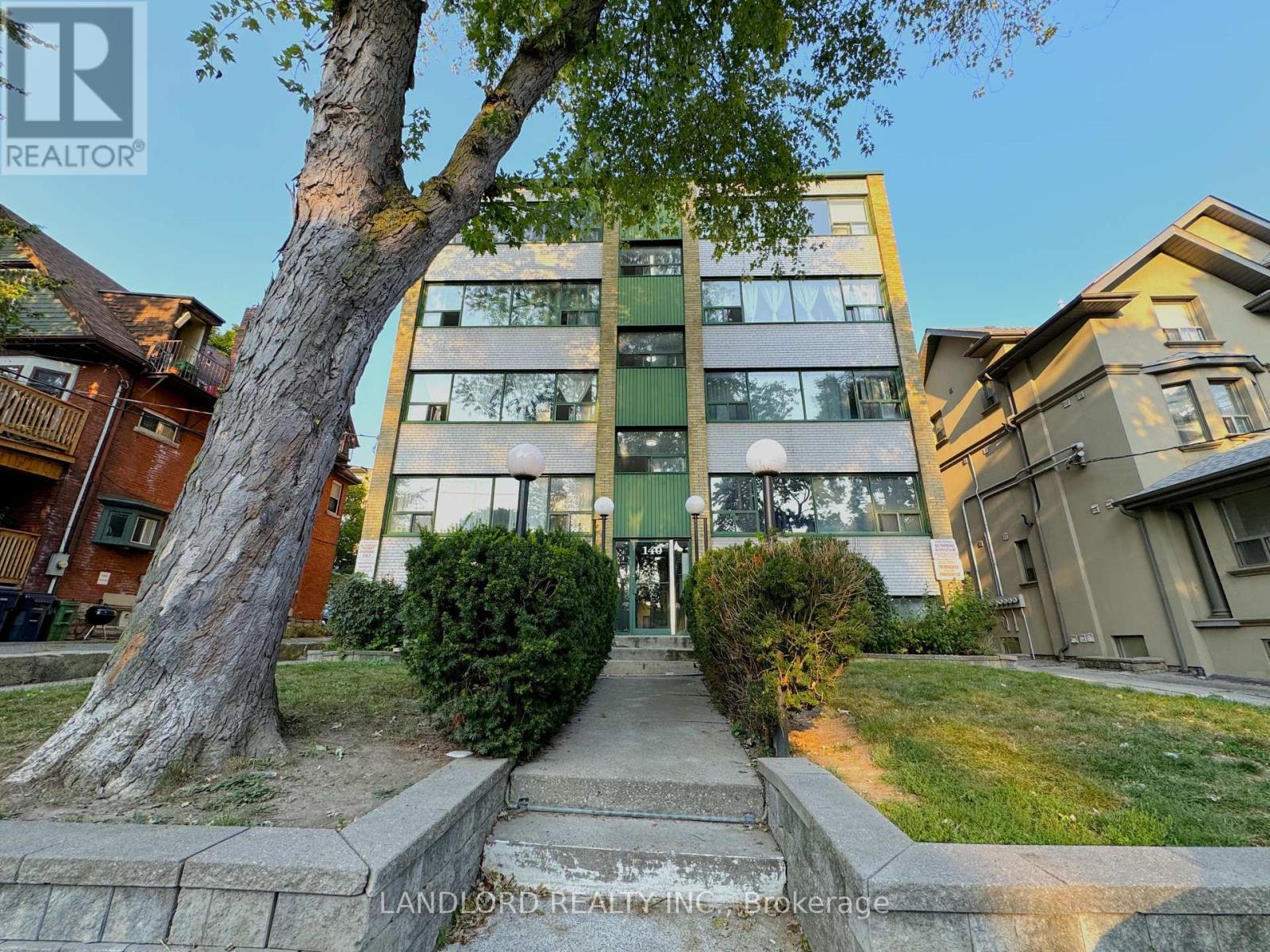41 - 140 Springhurst Avenue Property Photo 12