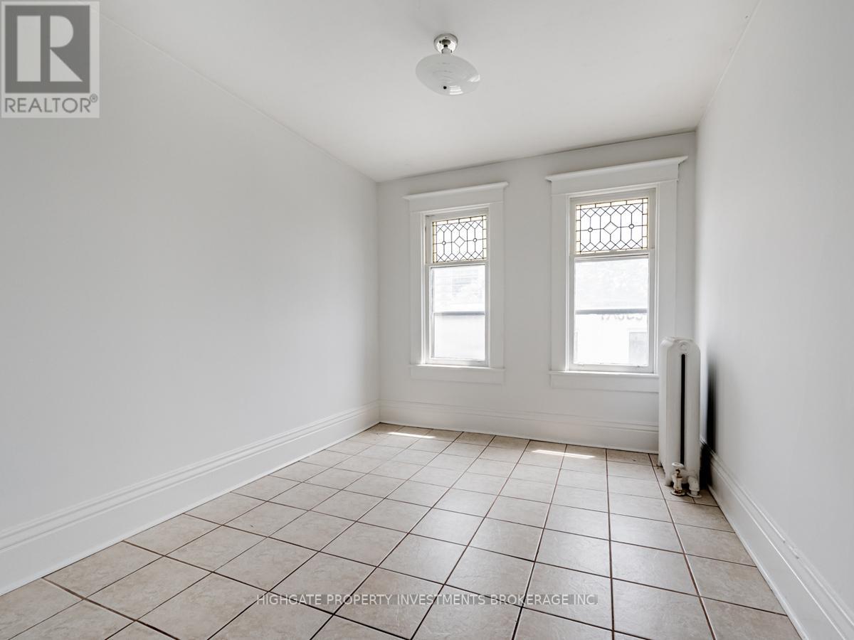 3 - 1506 Queen Street W Property Photo 7
