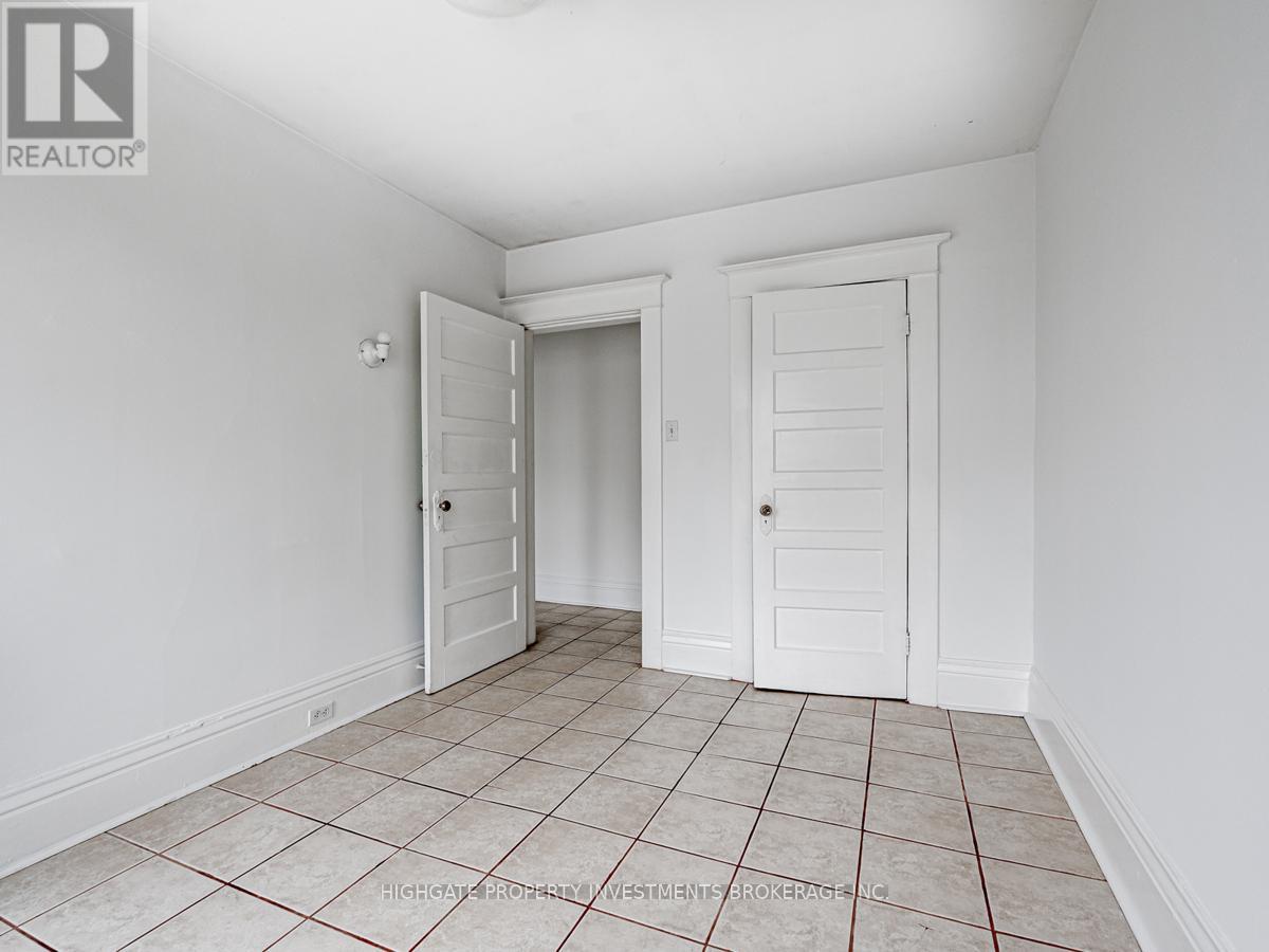 3 - 1506 Queen Street W Property Photo 8