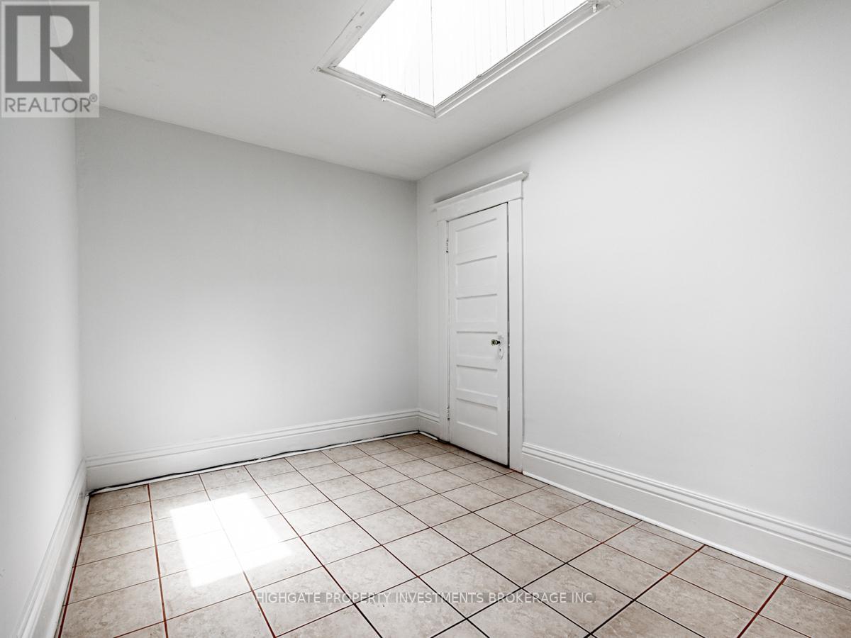 3 - 1506 Queen Street W Property Photo 10