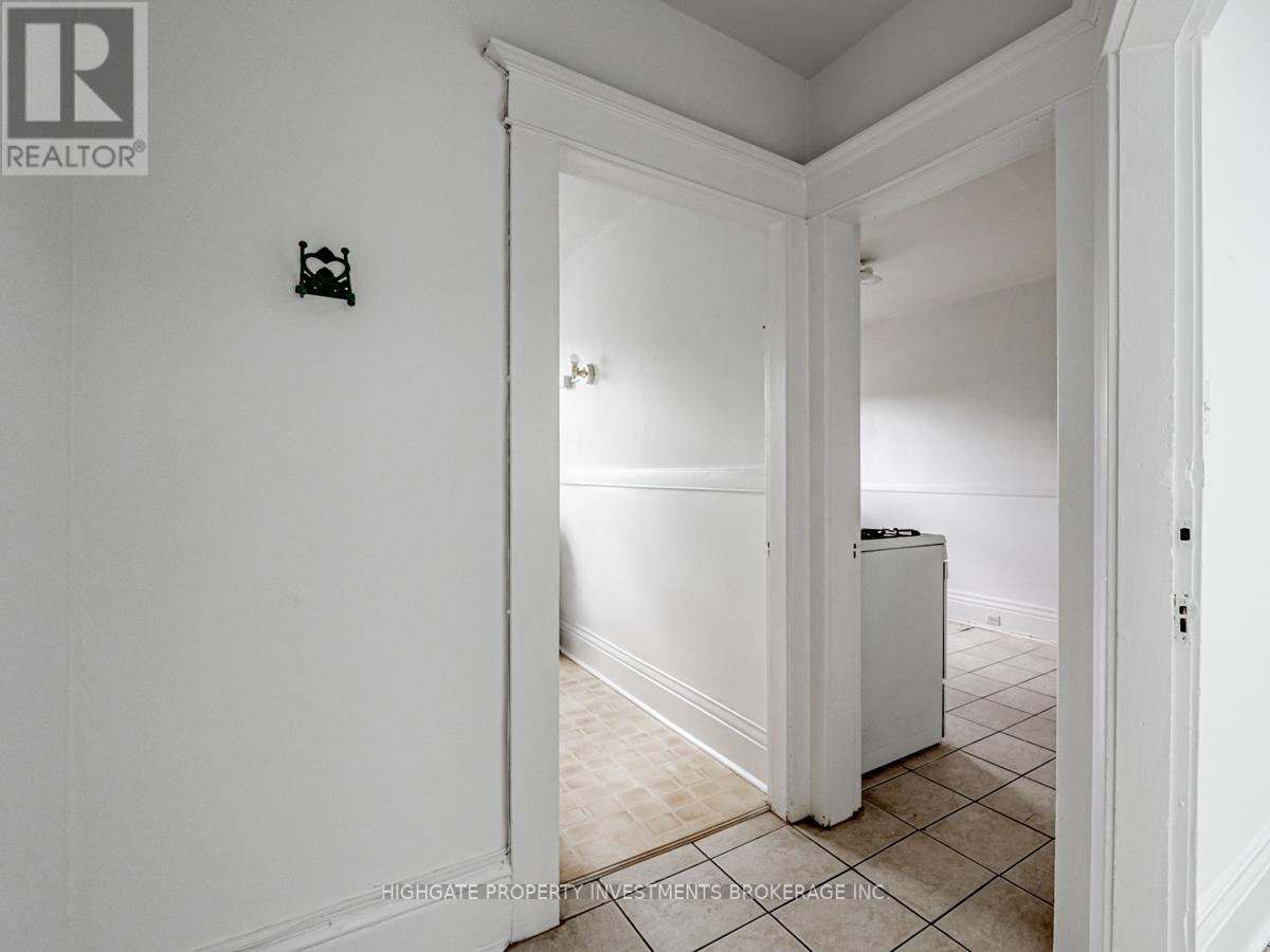 3 - 1506 Queen Street W Property Photo 18