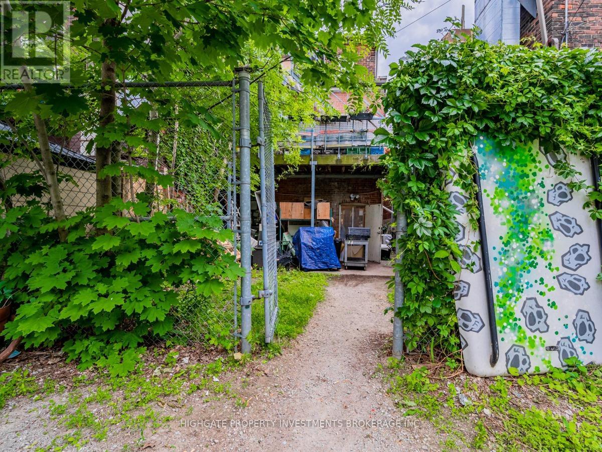 3 - 1506 Queen Street W Property Photo 23