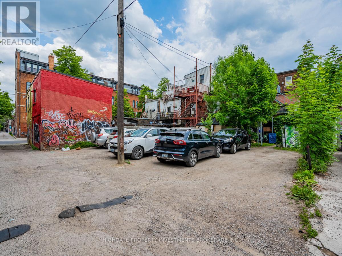 3 - 1506 Queen Street W Property Photo 25