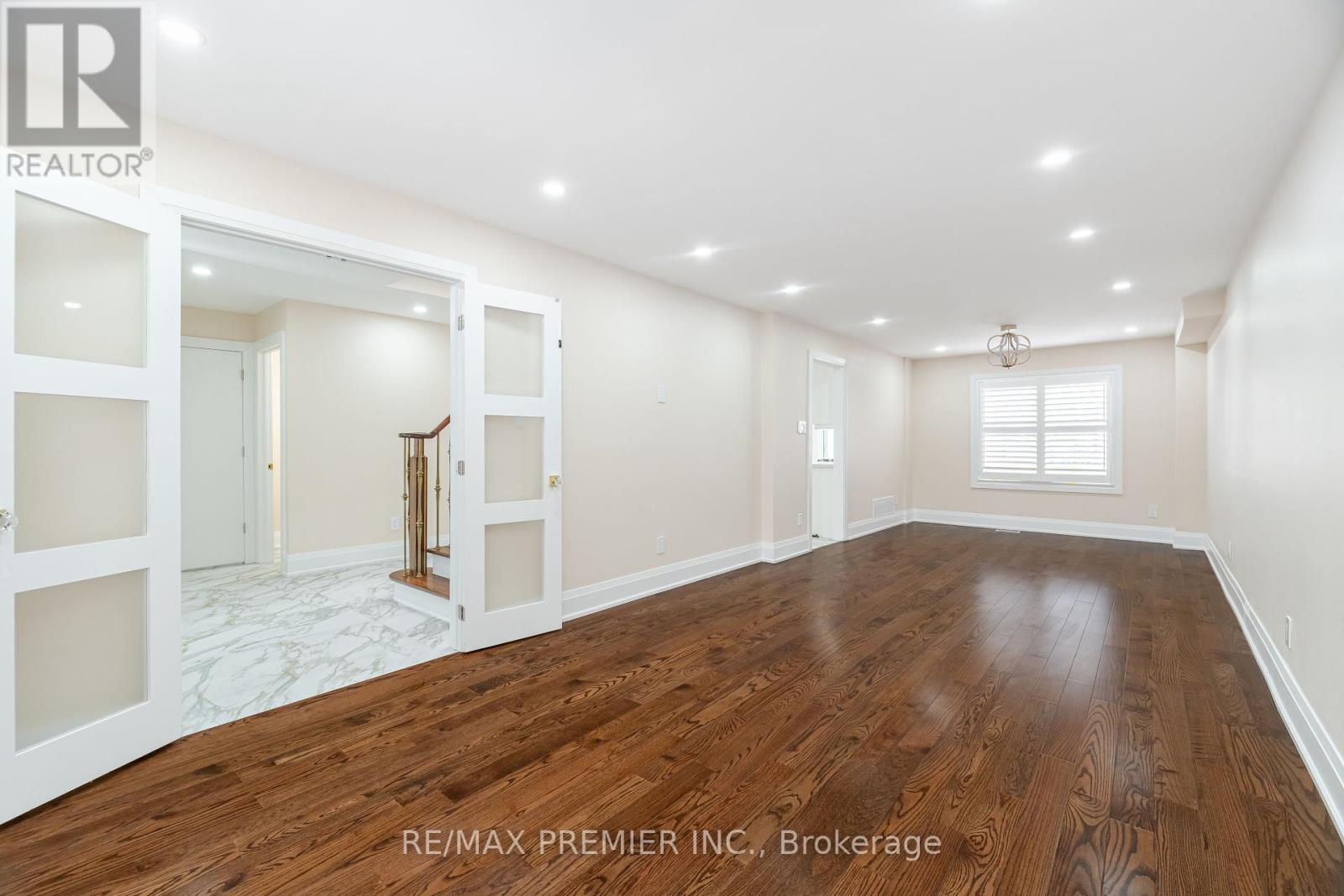 495 Fairview Road W Property Photo 19