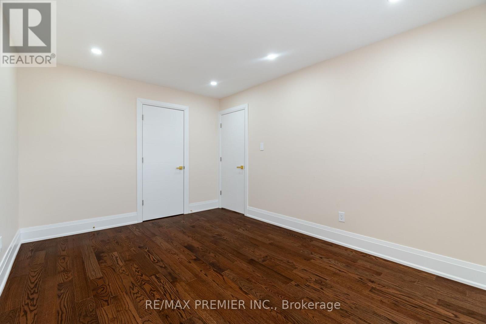 495 Fairview Road W Property Photo 30