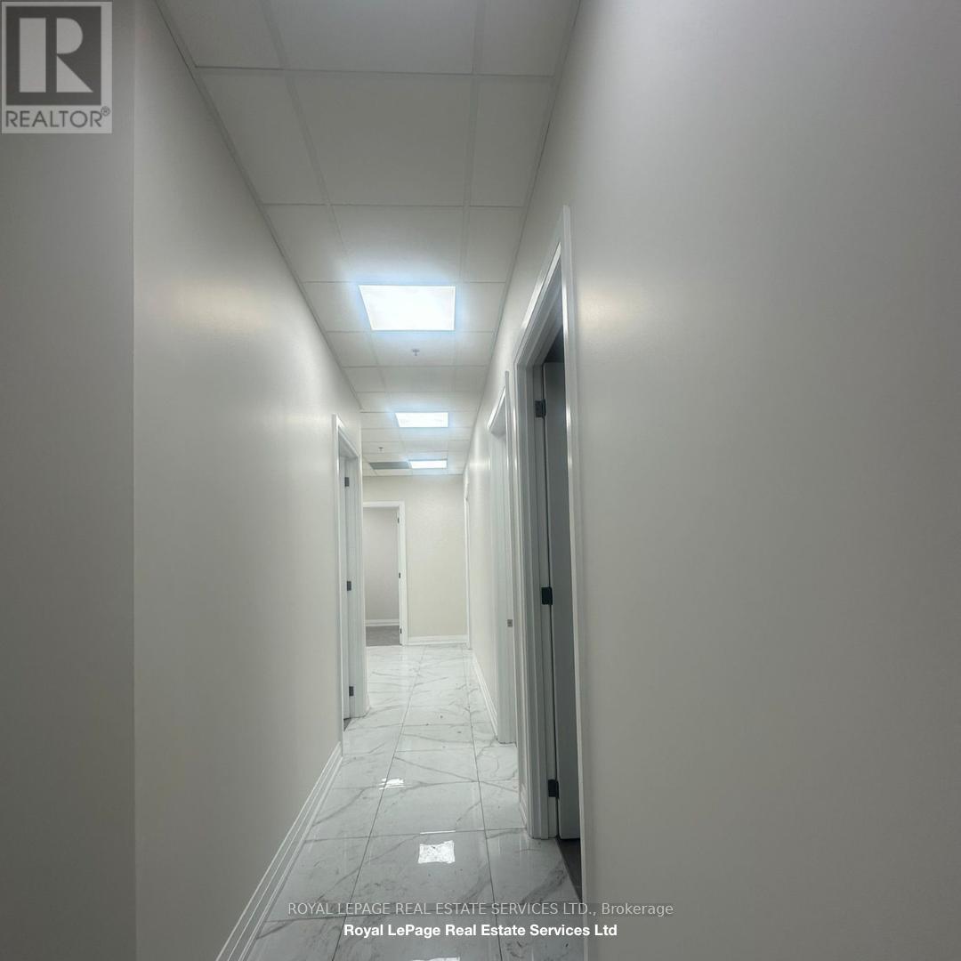30 - 7956 Torbram Road Property Photo 7