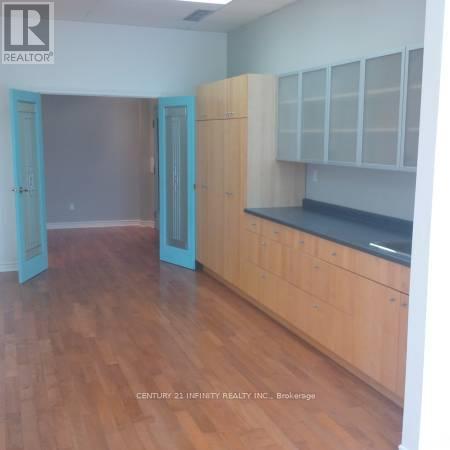 200 - 323 Kerr Street Property Photo 1
