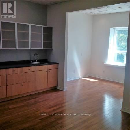 200 - 323 Kerr Street Property Photo 2