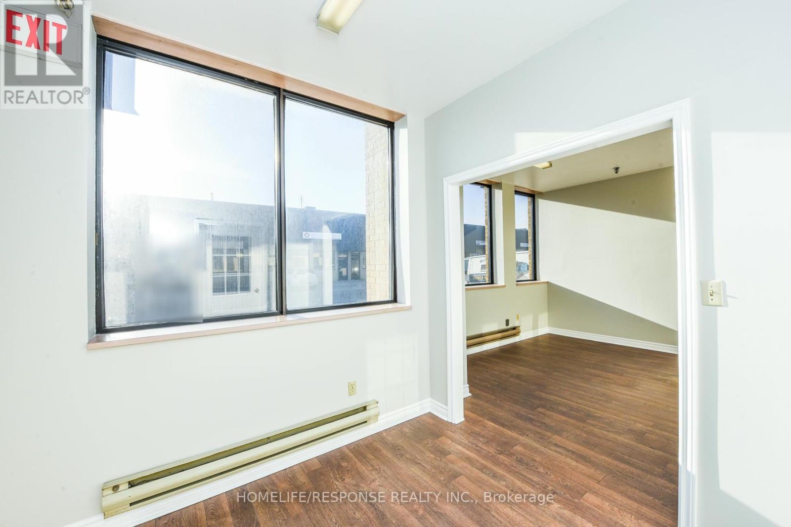 21 - 1060 Britannia Road E Property Photo 12