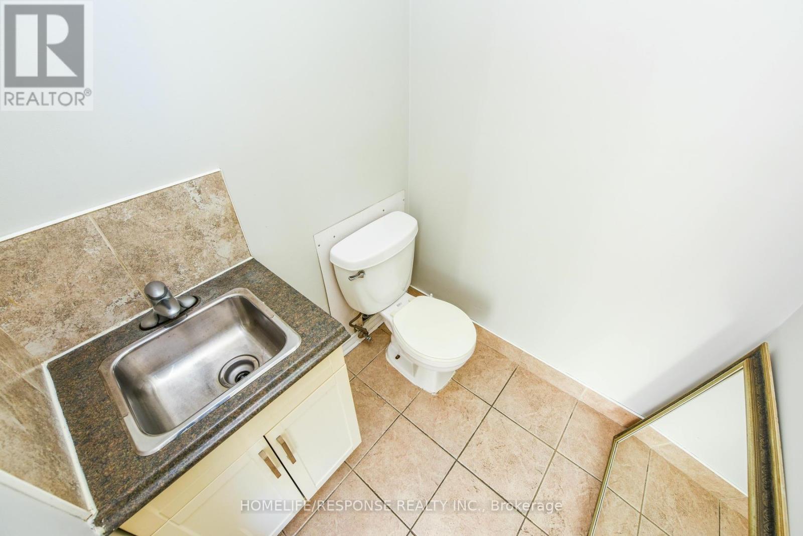 21 - 1060 Britannia Road E Property Photo 15