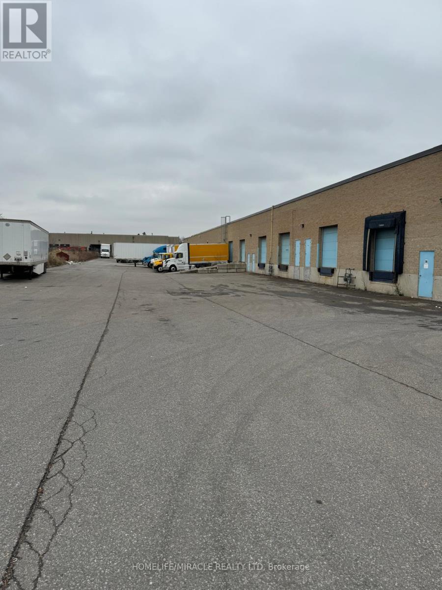 2500 Williams Parkway W Property Photo 1