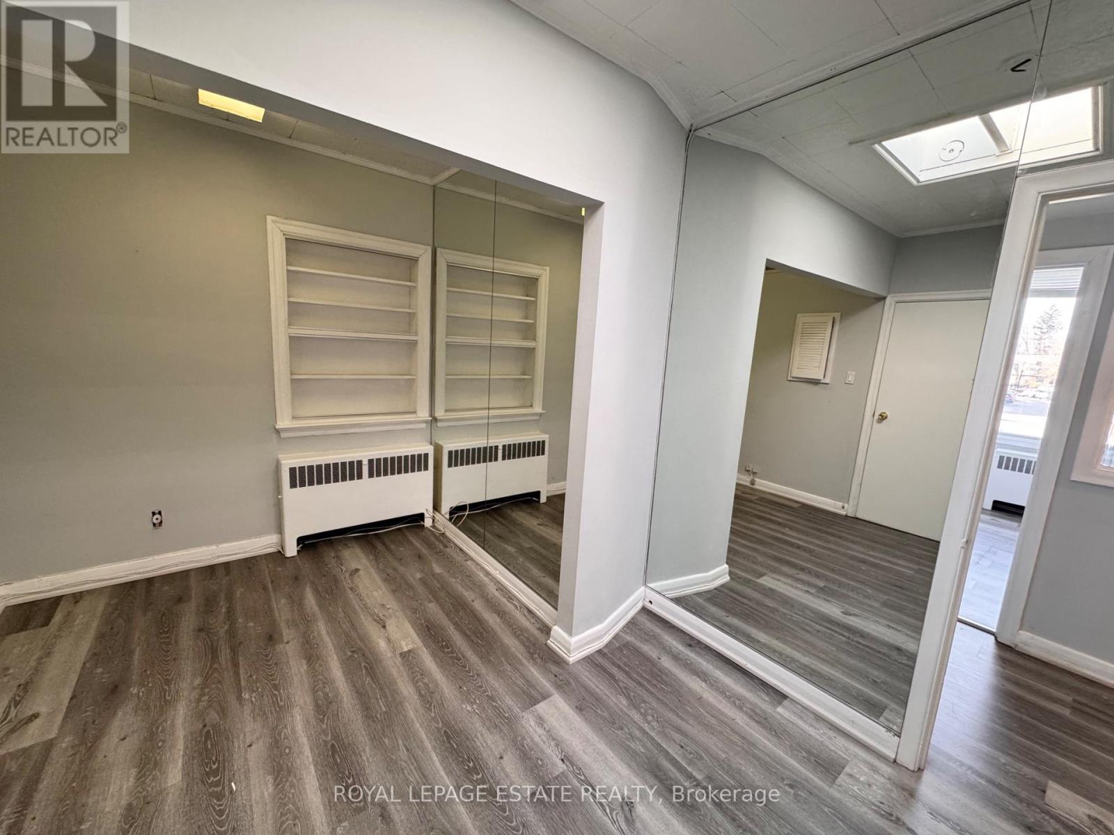 205 - 4894-96 Dundas Street W Property Photo 4