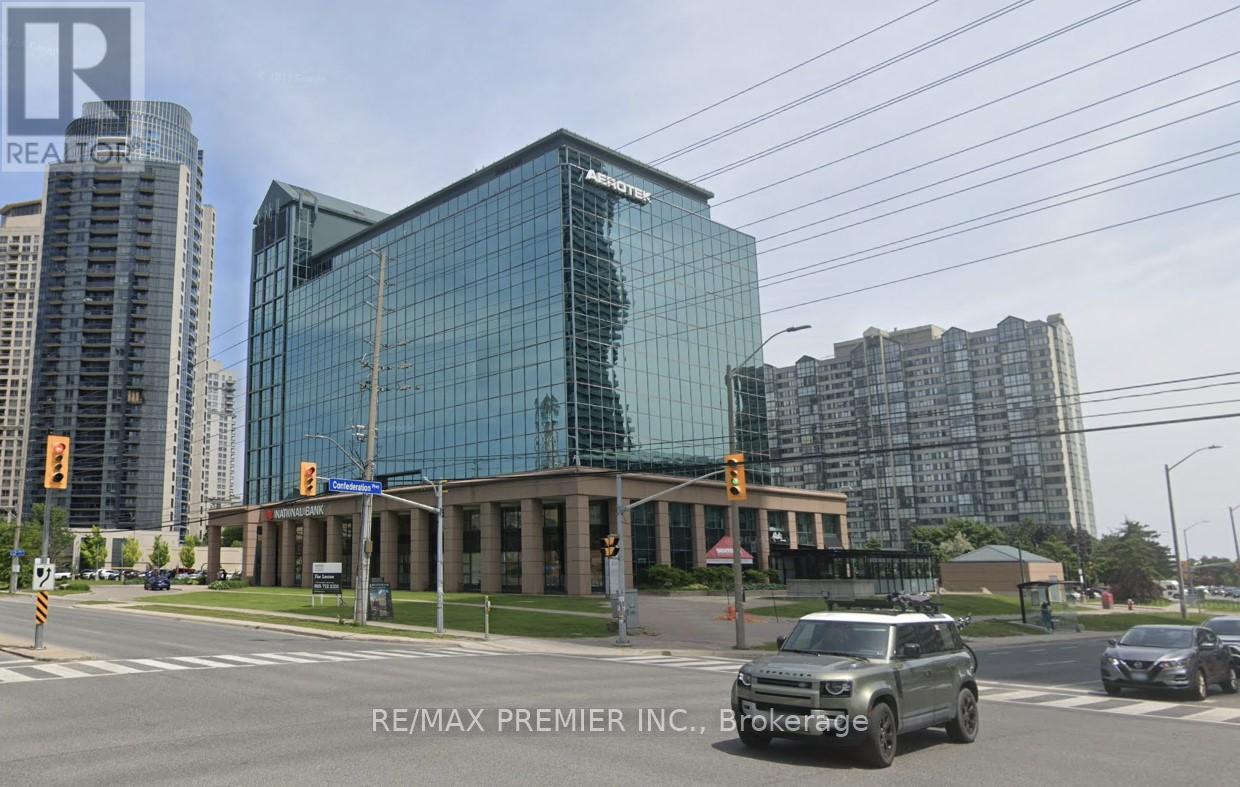 200-17 - 350 Burnhamthorpe Rd W Property Photo 1