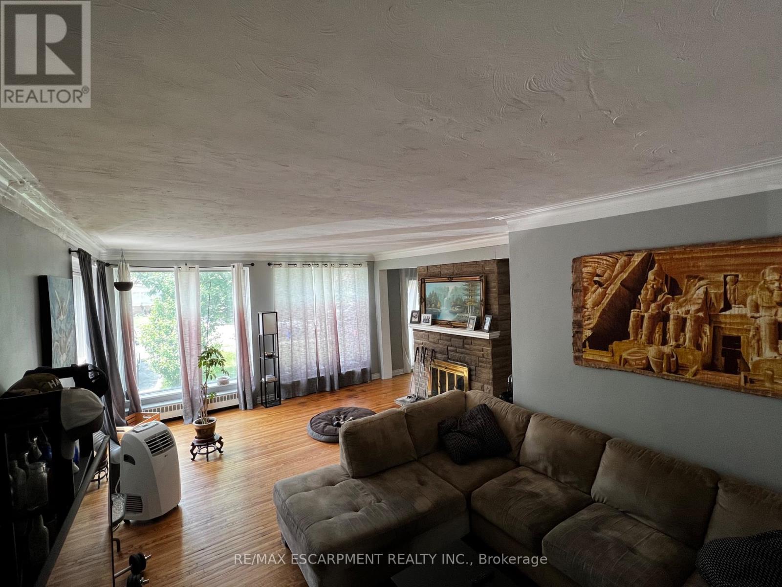 2336 Mountainside Drive Property Photo 11