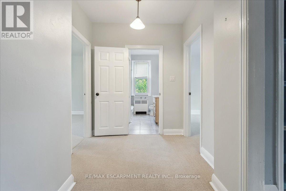 2336 Mountainside Drive Property Photo 15