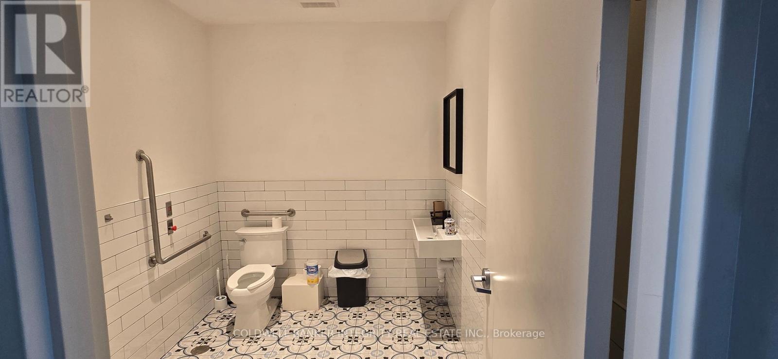 6 - 584 Ford Drive Property Photo 13