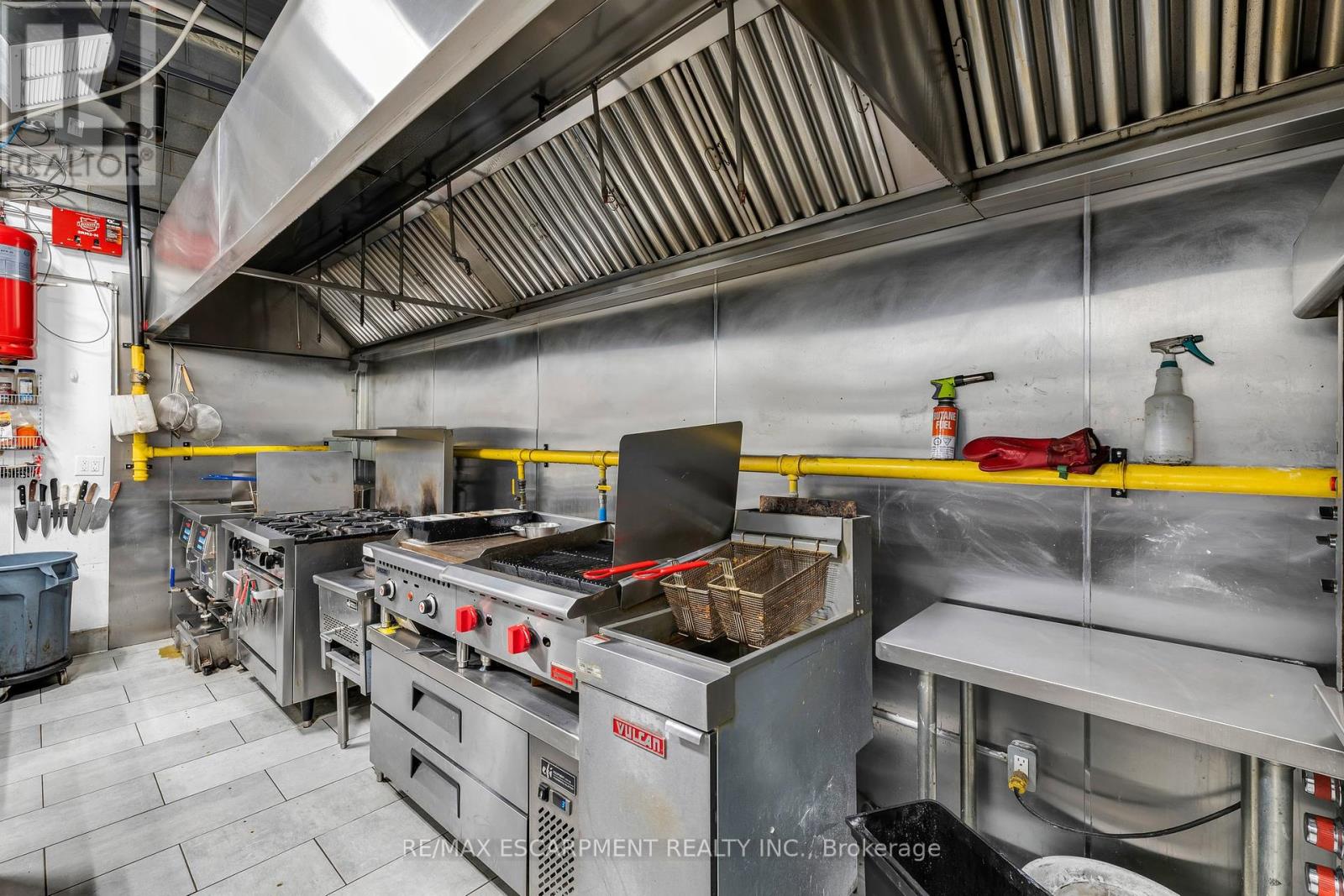 7 - 3970 Eglinton Avenue W Property Photo 23