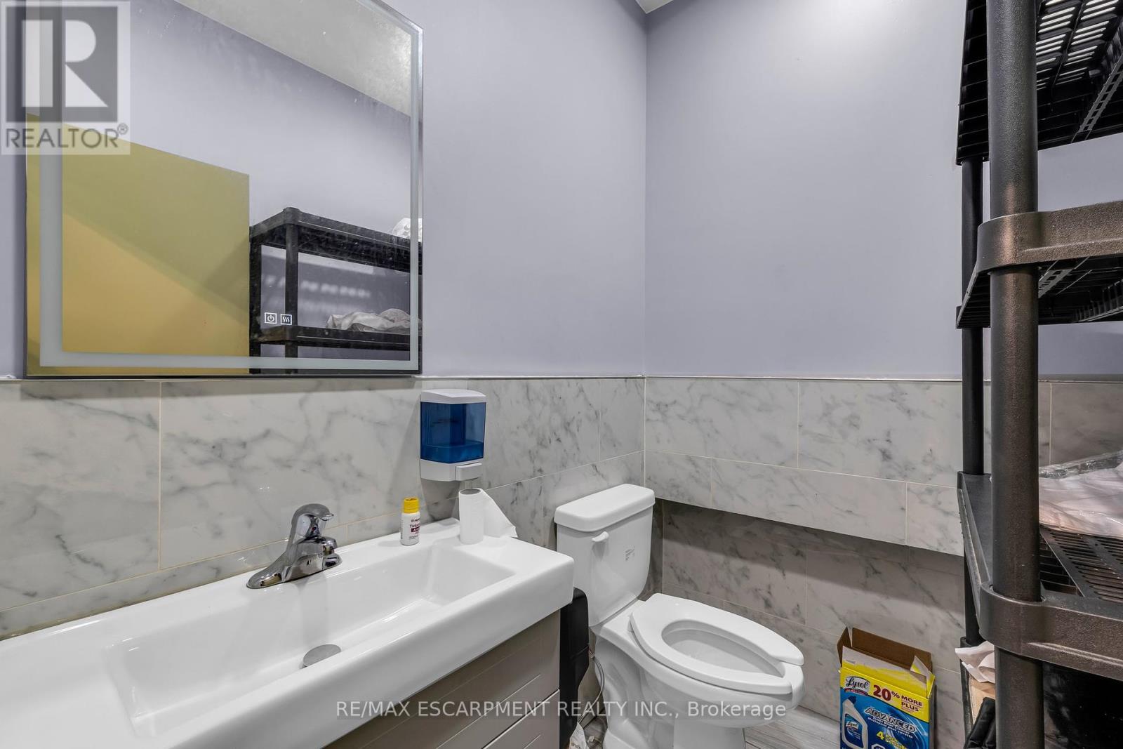 7 - 3970 Eglinton Avenue W Property Photo 33