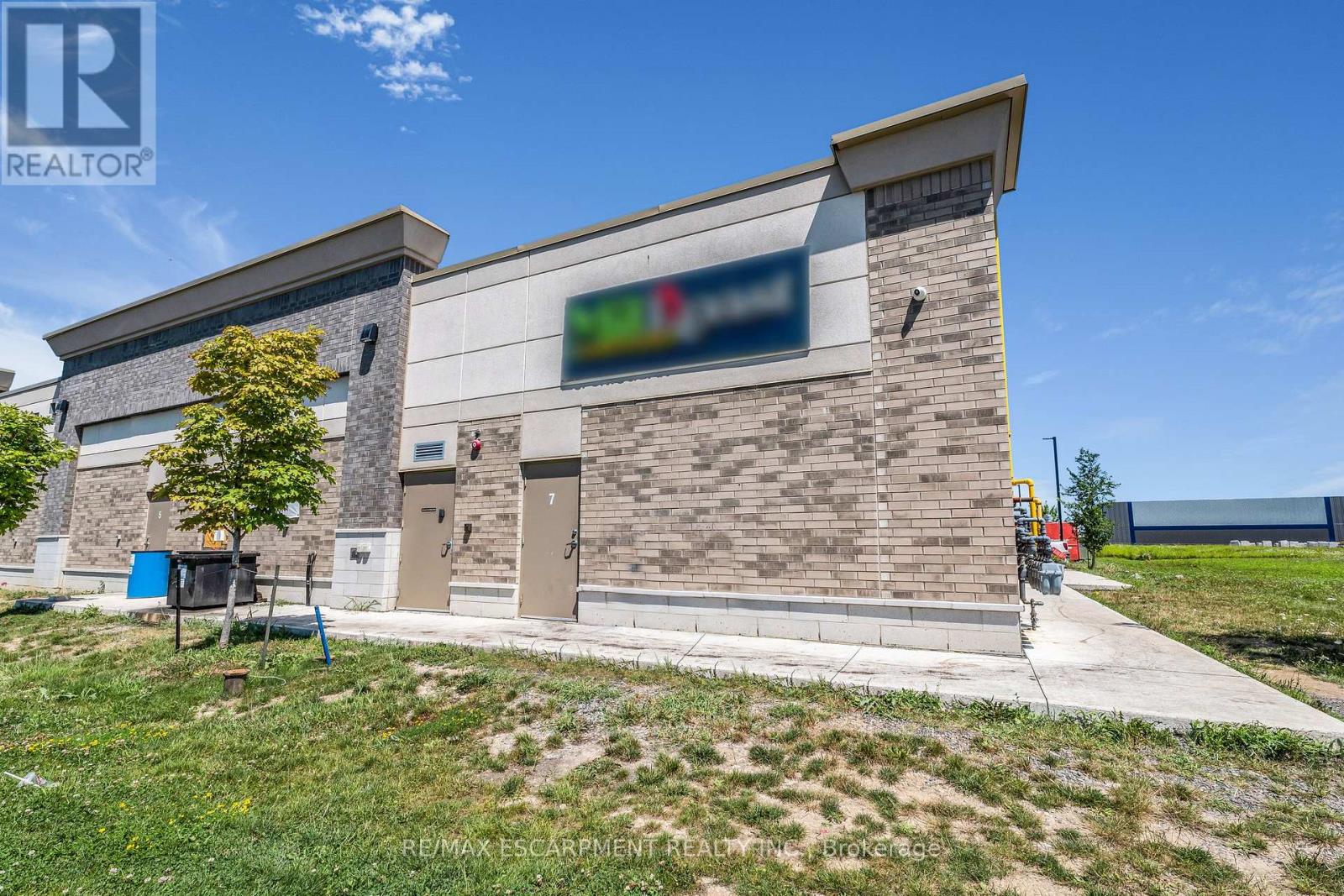 7 - 3970 Eglinton Avenue W Property Photo 38