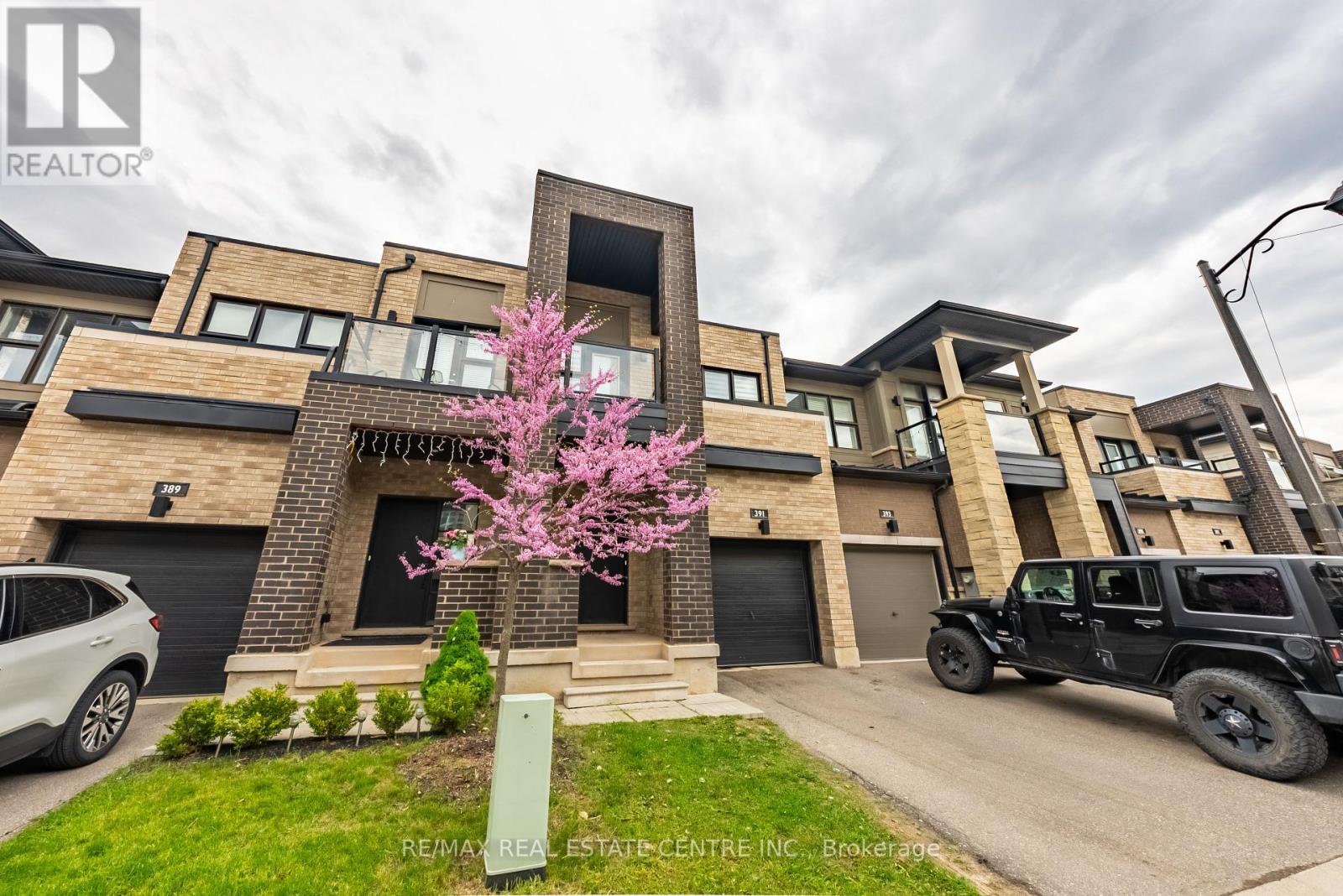 391 Athabasca Common Property Photo 3