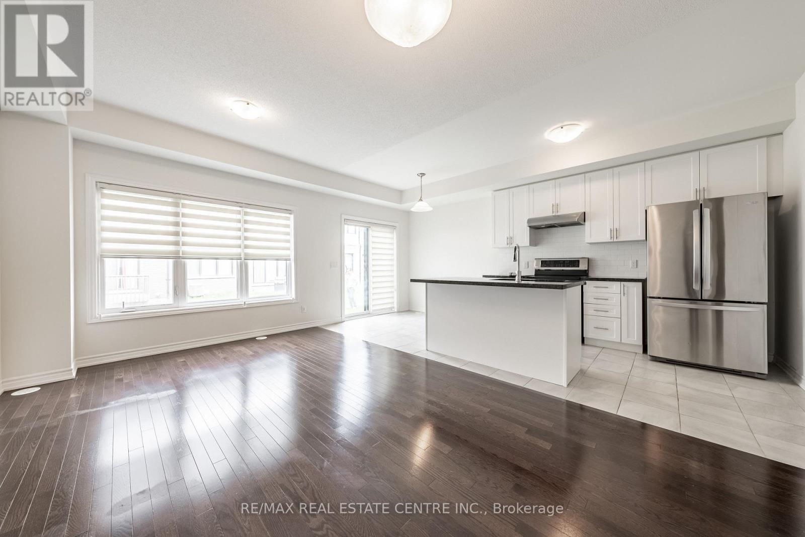 391 Athabasca Common Property Photo 7
