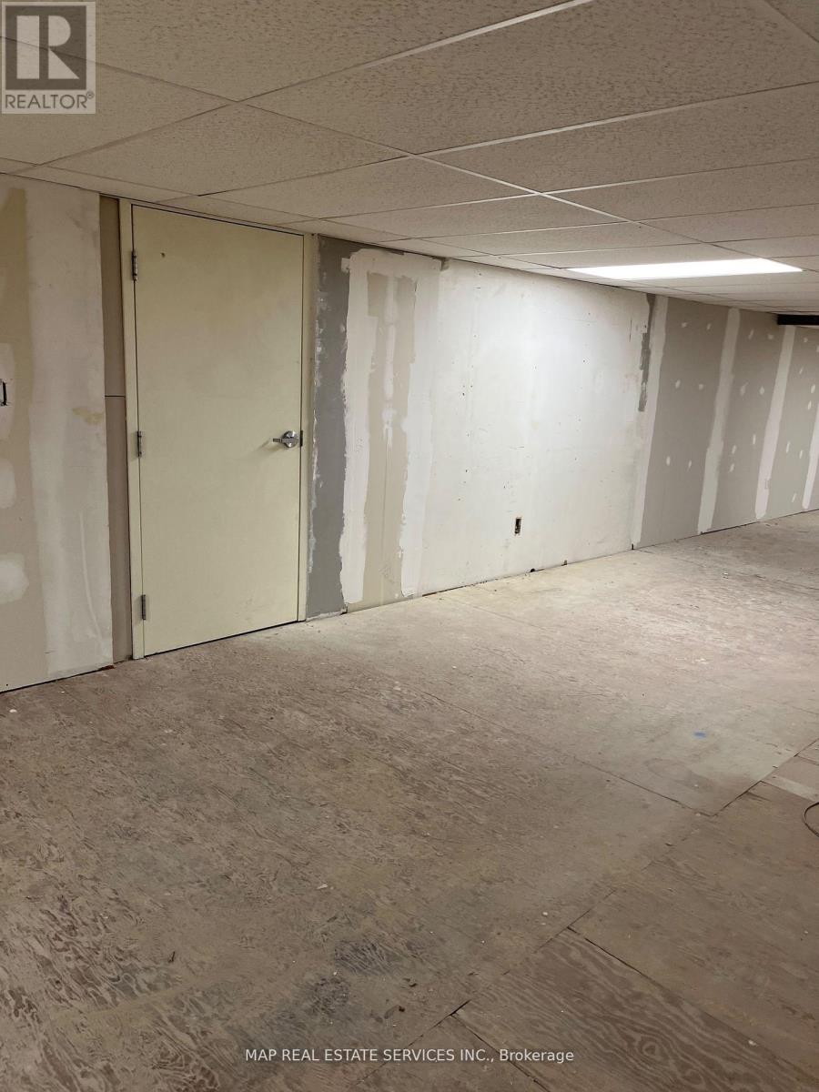 Bsmt. - 3832 Bloor Street W Property Photo 3
