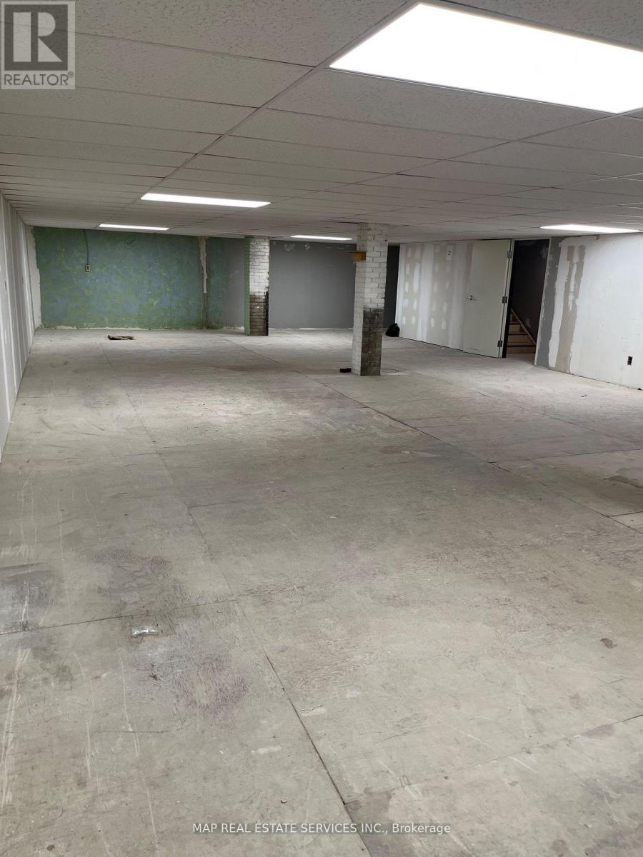 Bsmt. - 3832 Bloor Street W Property Photo 6