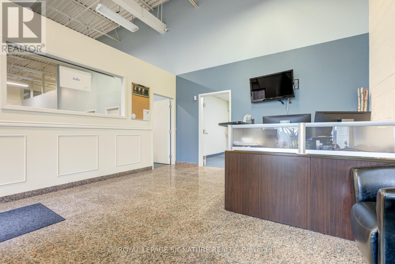 Unit20 - 145 Traders Boulevard E Property Photo 5