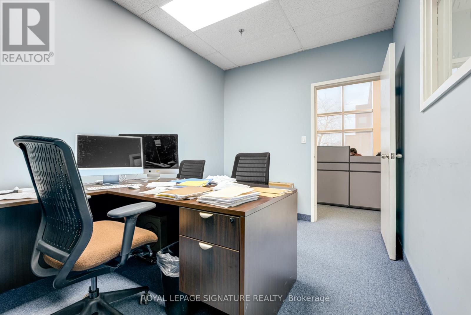 Unit20 - 145 Traders Boulevard E Property Photo 7