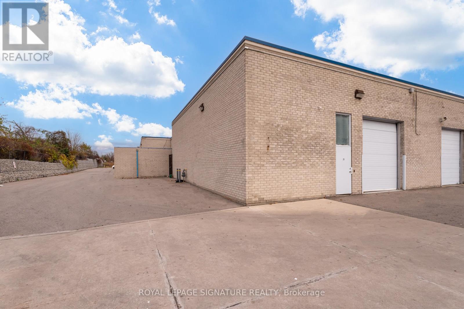 Unit 20 - 145 Traders Boulevard E Property Photo 10