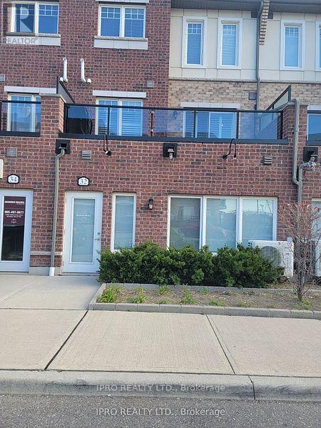 32 Sky Harbour Drive Property Photo 2